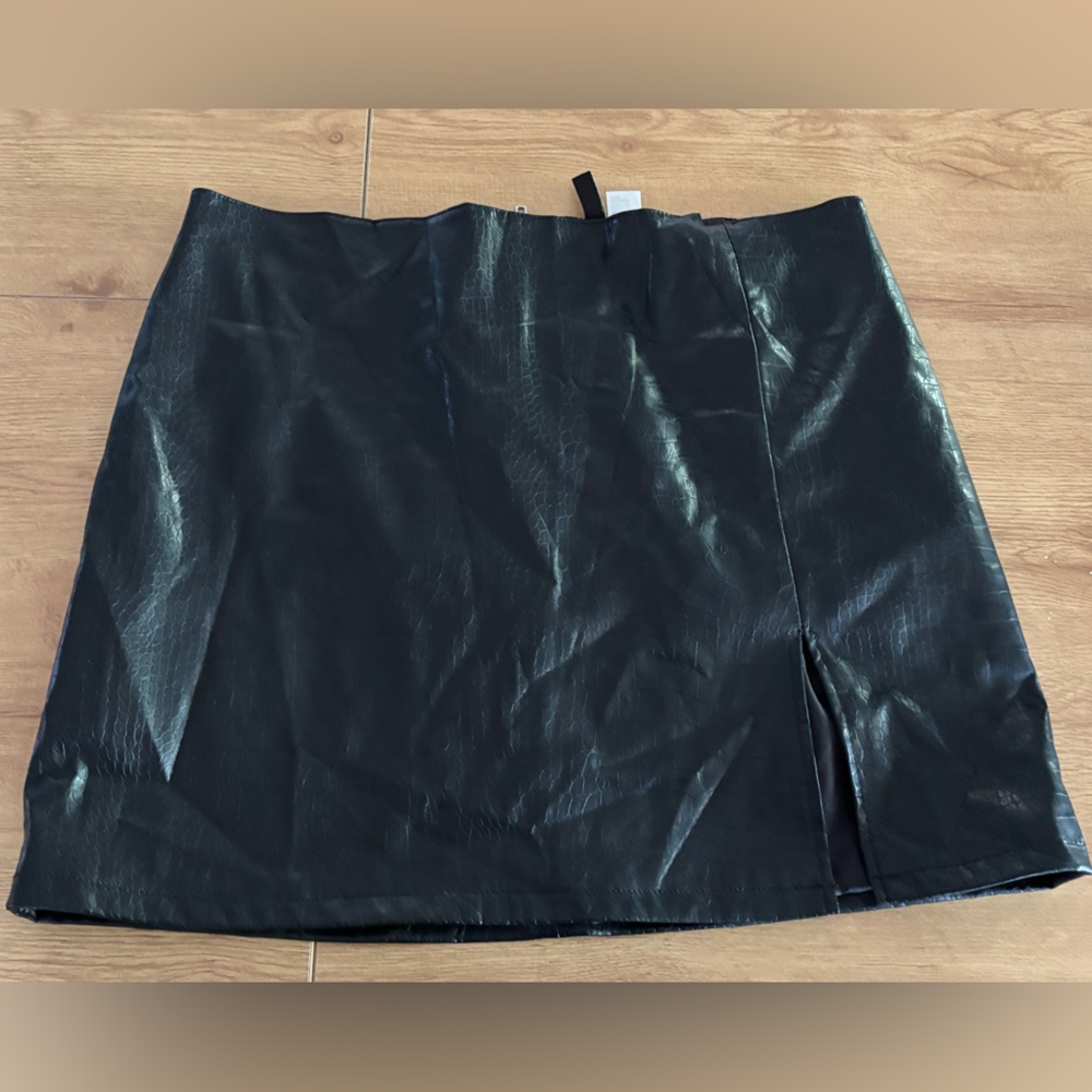 H&M Black Pencil Mini Skirt for Work